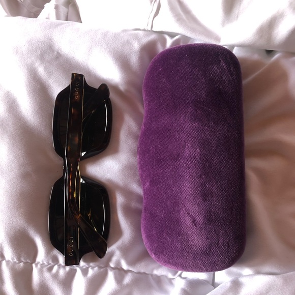 Gucci Sunglasses gg0072s - Picture 5 of 6